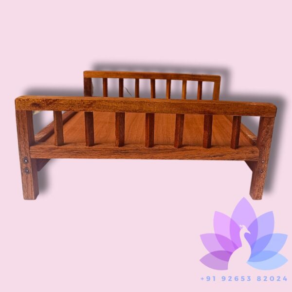 thakorji-wooden-bed