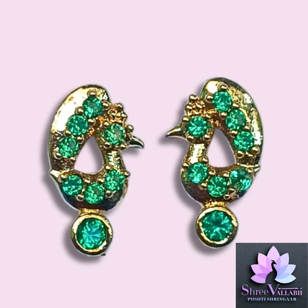 ear ornament category for krishna shringar as per pushti shringar seva pranali