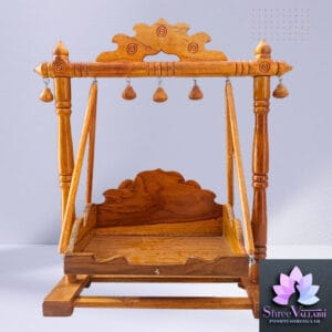 WOODEN HINDOLA